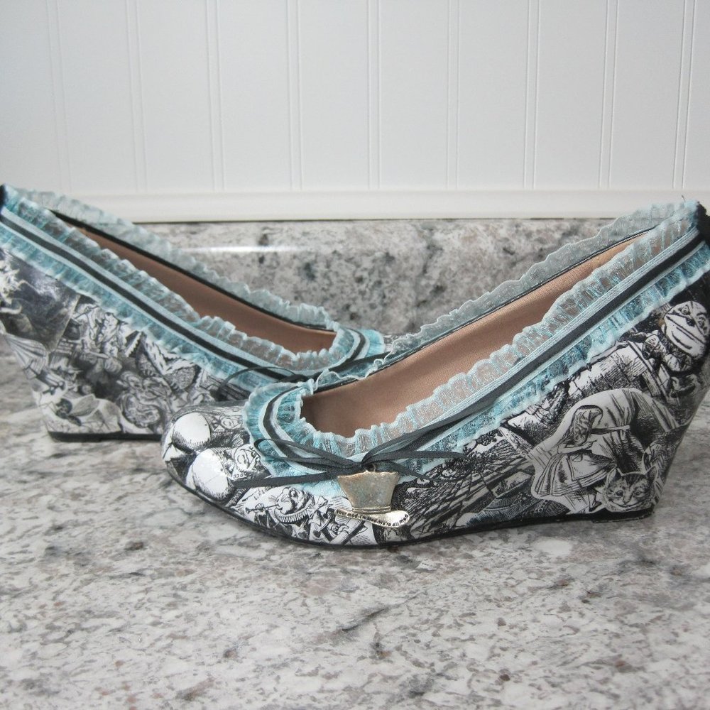 Alice in Wonderland Wedge Shoes 6.5